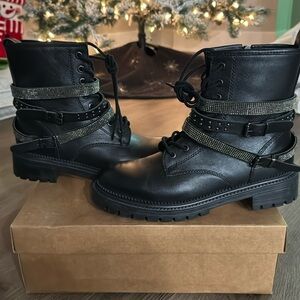 Steve Madden ‘Captain’ black leather boots